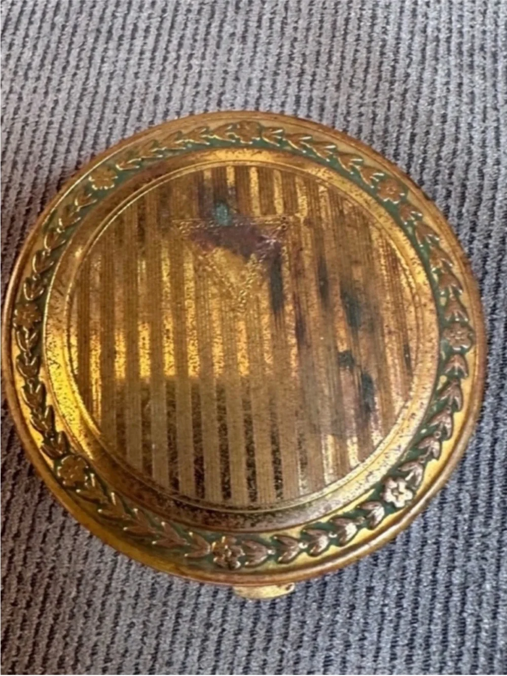 Vintage Djer-Kiss Gold Tone Metal Cosmetics Compact Missing Mirror